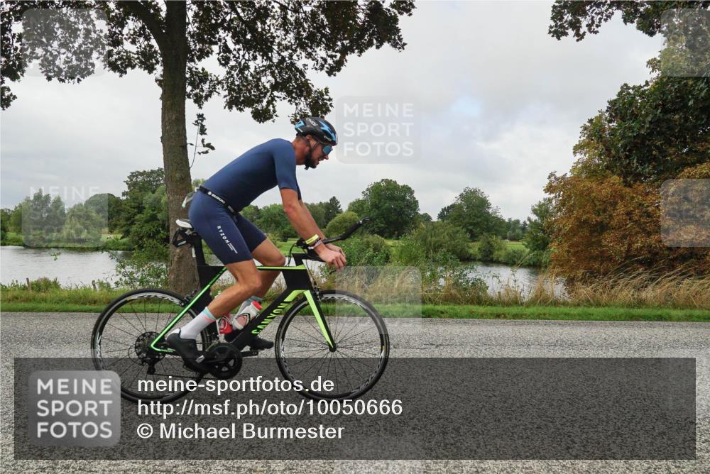 30.08.2026 - Elbe Triathlon Hamburg Michael Burmester http://msf.ph/oto/10050666 30.08.2026 09:45:59 Radfahren 285, 564, 620, 640, 671, 702, 857 meine-sportfotos.de