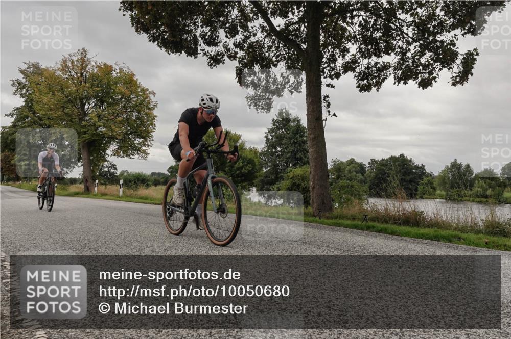 30.08.2026 - Elbe Triathlon Hamburg Michael Burmester http://msf.ph/oto/10050680 30.08.2026 10:05:46 Radfahren 786, 793, 817, 894, 941 meine-sportfotos.de