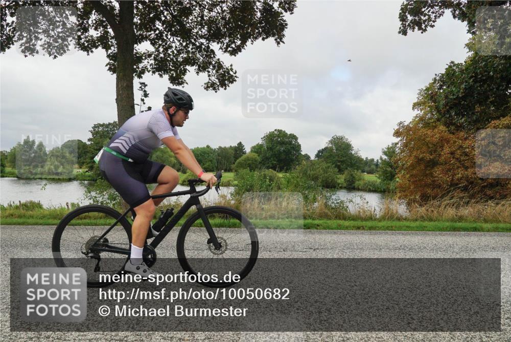 30.08.2026 - Elbe Triathlon Hamburg Michael Burmester http://msf.ph/oto/10050682 30.08.2026 09:46:04 Radfahren 564, 640, 702, 898 meine-sportfotos.de