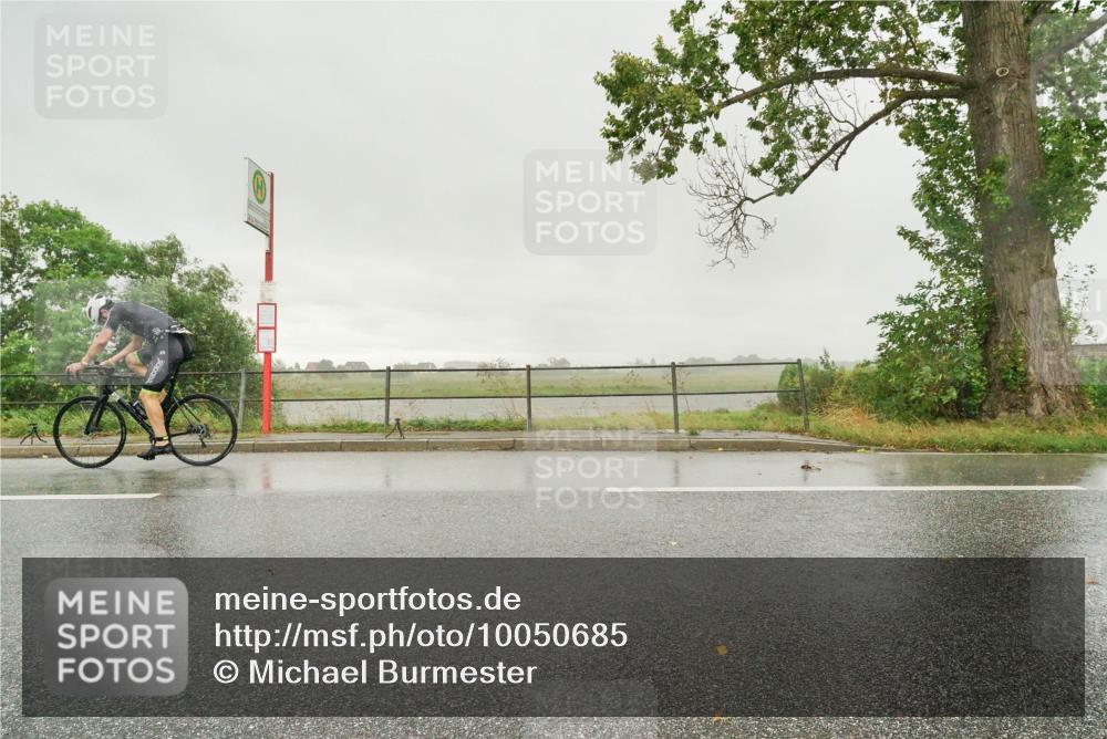 30.08.2026 - Elbe Triathlon Hamburg Michael Burmester http://msf.ph/oto/10050685 30.08.2026 15:49:13 Radfahren  meine-sportfotos.de