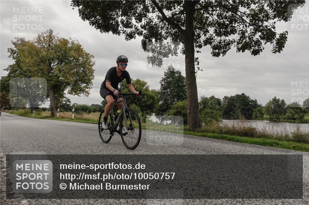 30.08.2026 - Elbe Triathlon Hamburg Michael Burmester http://msf.ph/oto/10050757 30.08.2026 10:06:50 Radfahren 449, 550, 794, 875 meine-sportfotos.de