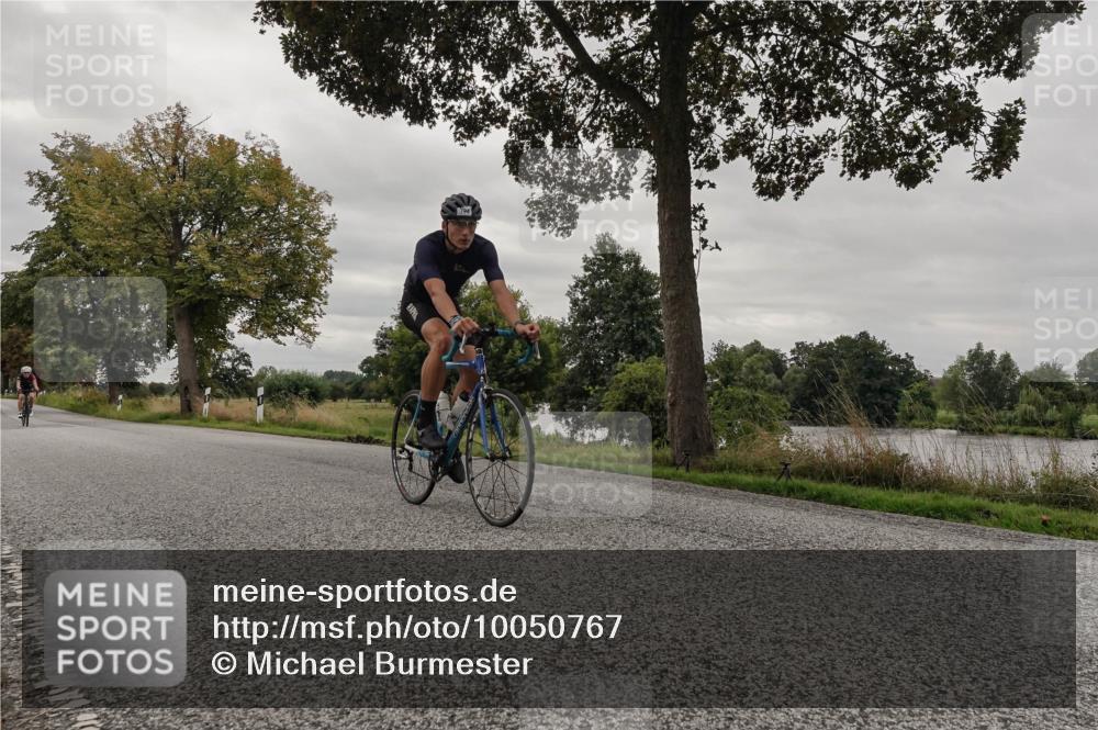 30.08.2026 - Elbe Triathlon Hamburg Michael Burmester http://msf.ph/oto/10050767 30.08.2026 10:06:56 Radfahren 449, 550, 794, 977 meine-sportfotos.de