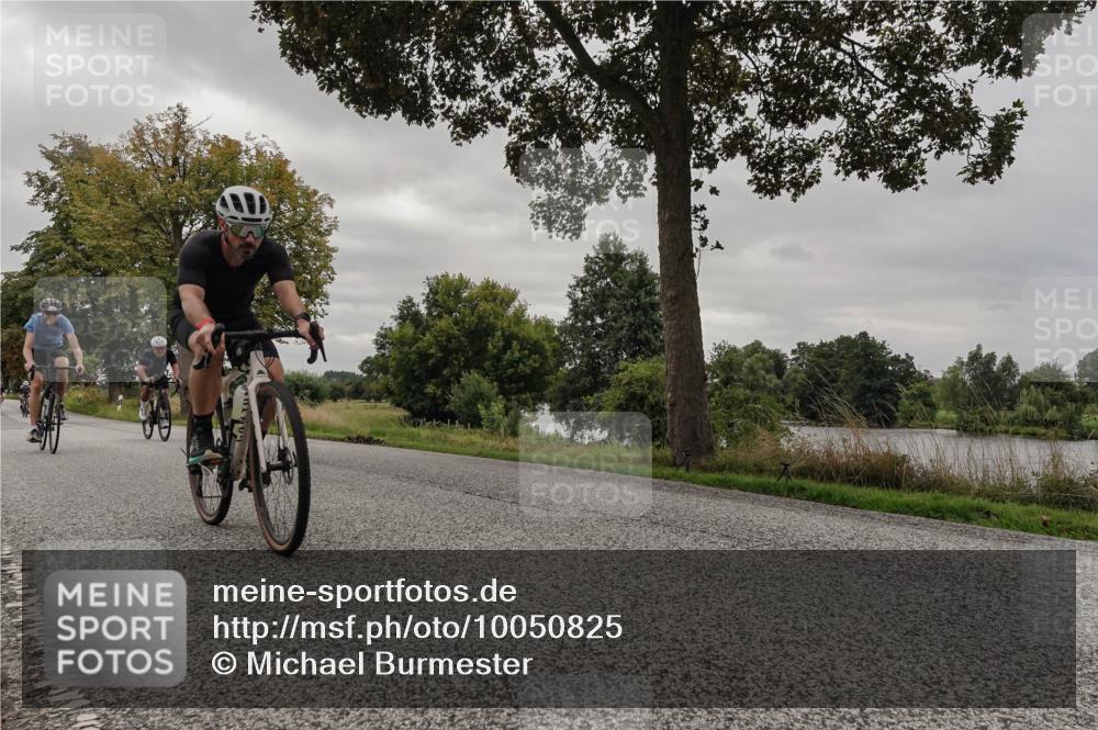 30.08.2026 - Elbe Triathlon Hamburg Michael Burmester http://msf.ph/oto/10050825 30.08.2026 10:07:51 Radfahren 439, 440, 524, 602, 629, 791, 871, 905 meine-sportfotos.de