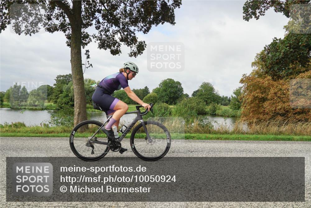 30.08.2026 - Elbe Triathlon Hamburg Michael Burmester http://msf.ph/oto/10050924 30.08.2026 09:48:48 Radfahren 384, 395, 496, 588, 806, 816 meine-sportfotos.de