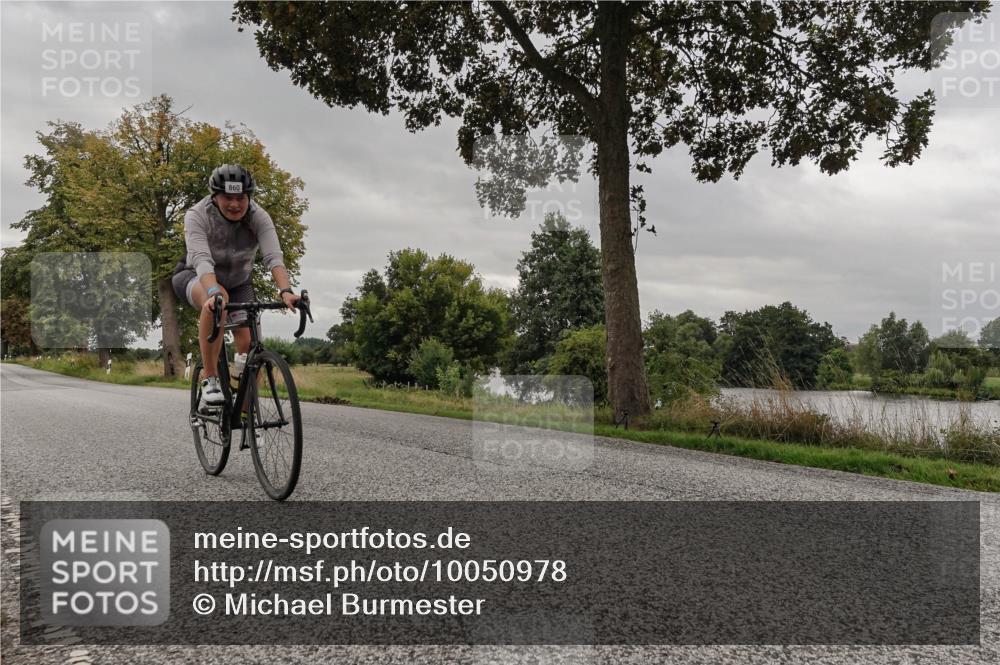 30.08.2026 - Elbe Triathlon Hamburg Michael Burmester http://msf.ph/oto/10050978 30.08.2026 10:09:22 Radfahren 443, 632, 860, 861 meine-sportfotos.de