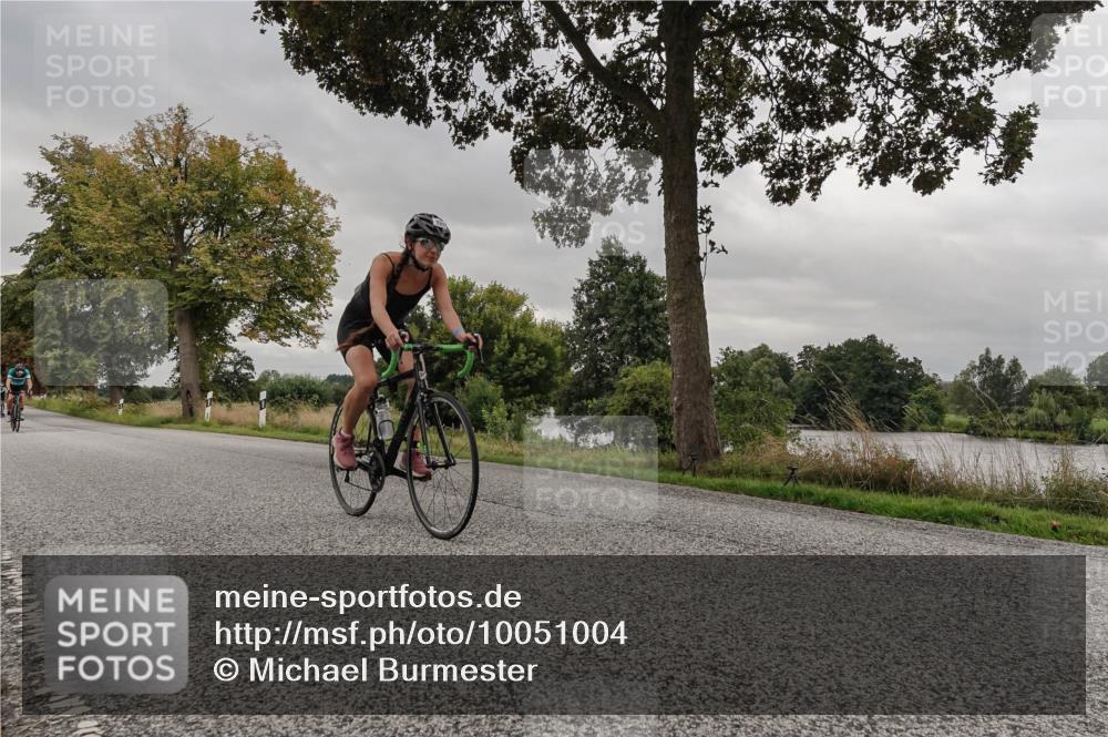 30.08.2026 - Elbe Triathlon Hamburg Michael Burmester http://msf.ph/oto/10051004 30.08.2026 10:09:51 Radfahren 529, 570, 690, 828, 858, 937 meine-sportfotos.de