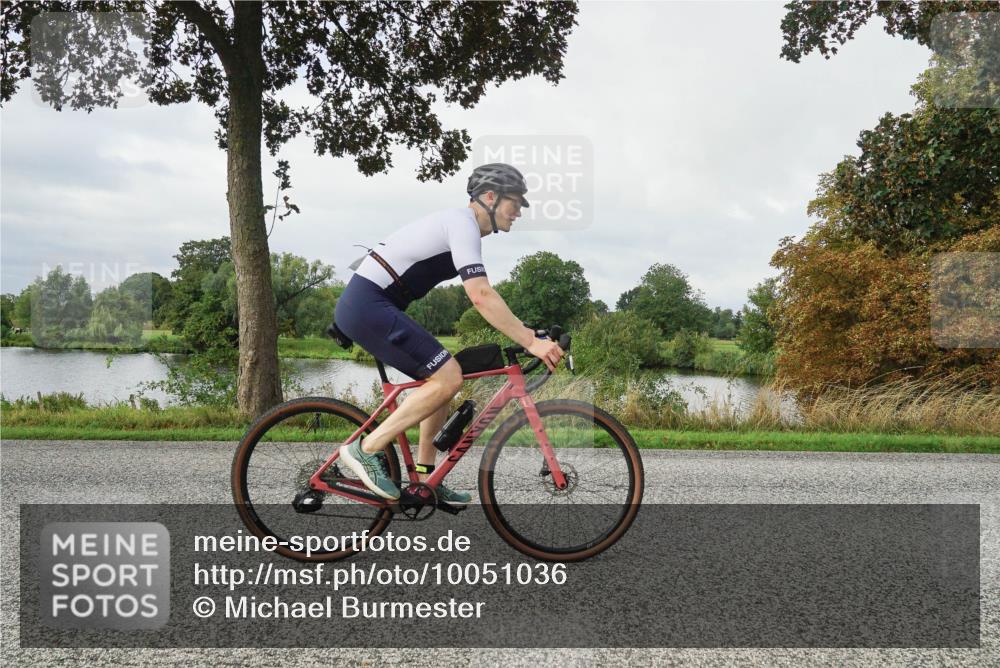 30.08.2026 - Elbe Triathlon Hamburg Michael Burmester http://msf.ph/oto/10051036 30.08.2026 09:50:35 Radfahren 501, 858 meine-sportfotos.de