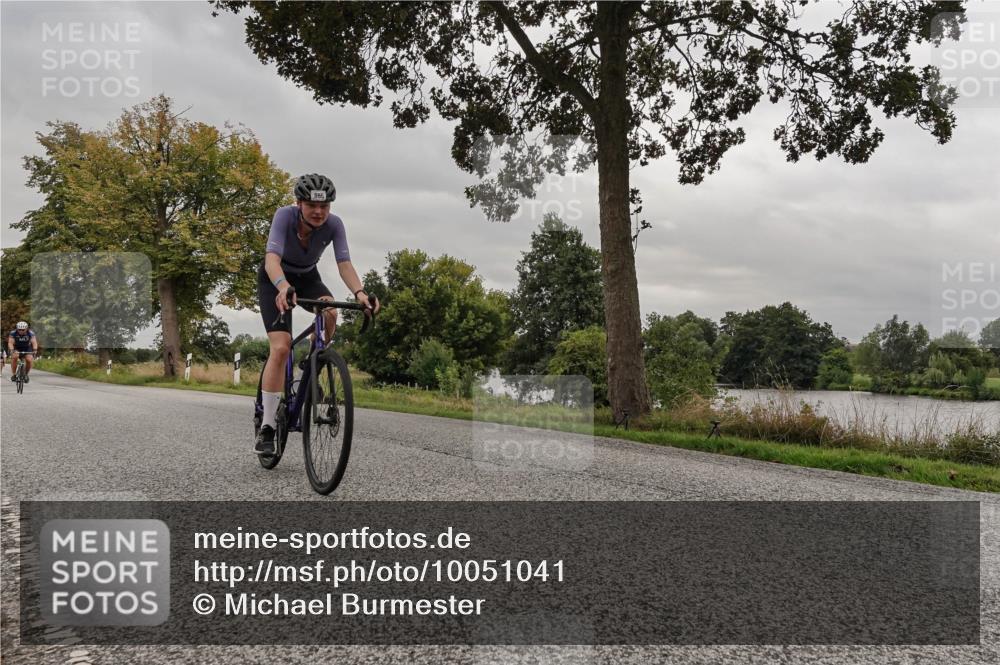 30.08.2026 - Elbe Triathlon Hamburg Michael Burmester http://msf.ph/oto/10051041 30.08.2026 10:10:13 Radfahren 516, 642, 840, 855 meine-sportfotos.de
