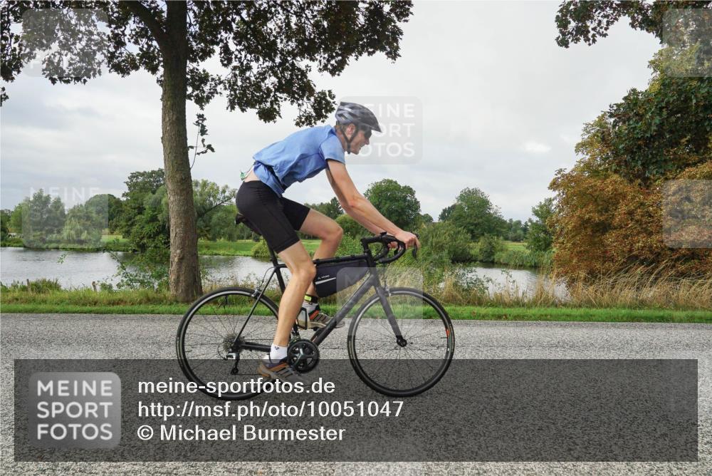 30.08.2026 - Elbe Triathlon Hamburg Michael Burmester http://msf.ph/oto/10051047 30.08.2026 09:50:49 Radfahren 281, 398, 440, 514, 629, 800 meine-sportfotos.de