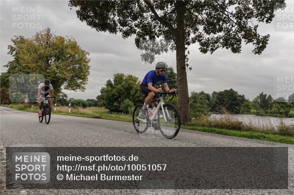 30.08.2026 - Elbe Triathlon Hamburg Michael Burmester http://msf.ph/oto/10051057 30.08.2026 10:10:27 Radfahren 418, 583, 714, 961 meine-sportfotos.de
