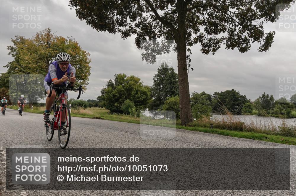 30.08.2026 - Elbe Triathlon Hamburg Michael Burmester http://msf.ph/oto/10051073 30.08.2026 10:10:38 Radfahren 419, 462, 541, 658, 789, 849, 856, 911, 965 meine-sportfotos.de
