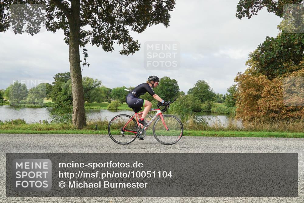 30.08.2026 - Elbe Triathlon Hamburg Michael Burmester http://msf.ph/oto/10051104 30.08.2026 09:51:34 Radfahren 431, 482, 736, 842, 865, 905 meine-sportfotos.de