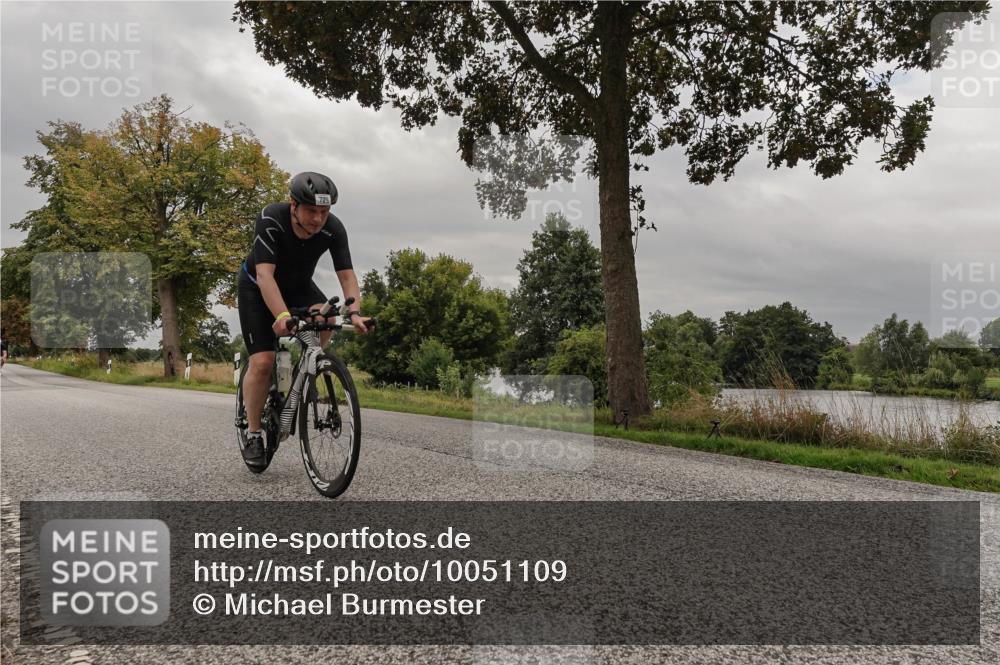 30.08.2026 - Elbe Triathlon Hamburg Michael Burmester http://msf.ph/oto/10051109 30.08.2026 10:11:08 Radfahren 617, 729, 749, 927 meine-sportfotos.de