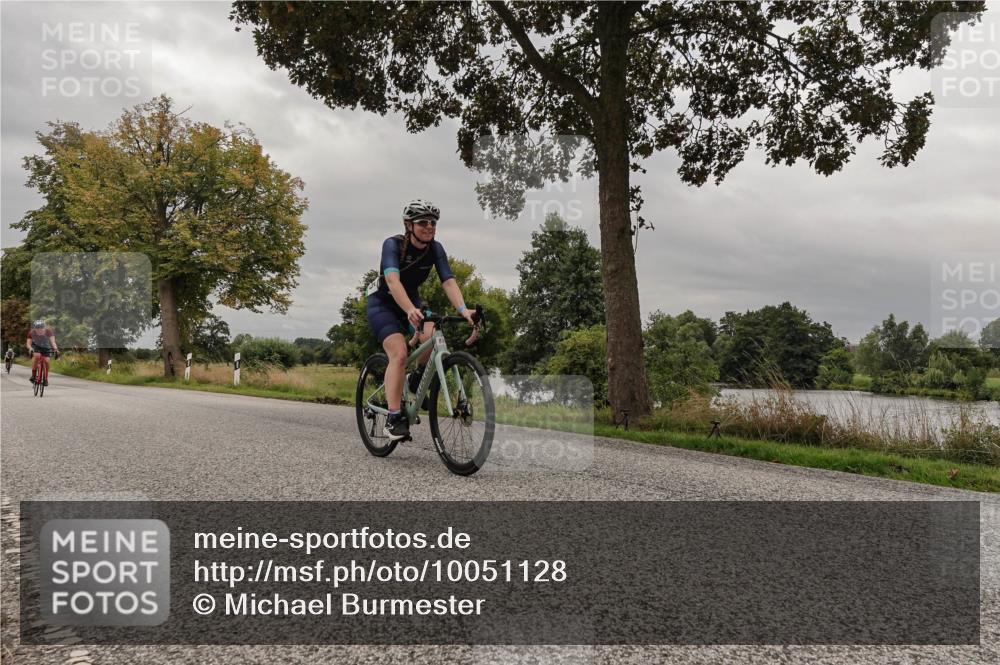 30.08.2026 - Elbe Triathlon Hamburg Michael Burmester http://msf.ph/oto/10051128 30.08.2026 10:11:22 Radfahren 581, 621, 713, 836, 920 meine-sportfotos.de