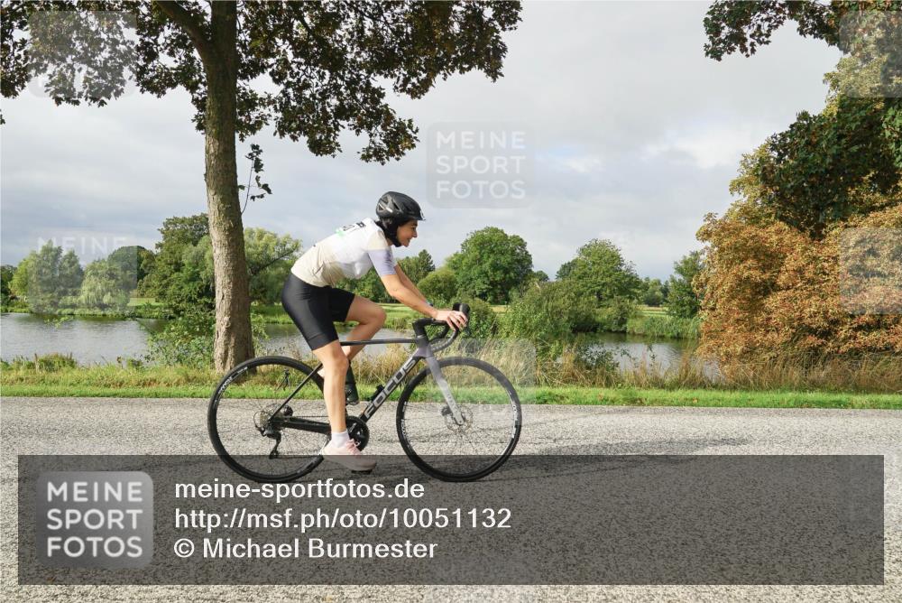30.08.2026 - Elbe Triathlon Hamburg Michael Burmester http://msf.ph/oto/10051132 30.08.2026 09:51:50 Radfahren 381, 538, 587, 840, 916 meine-sportfotos.de