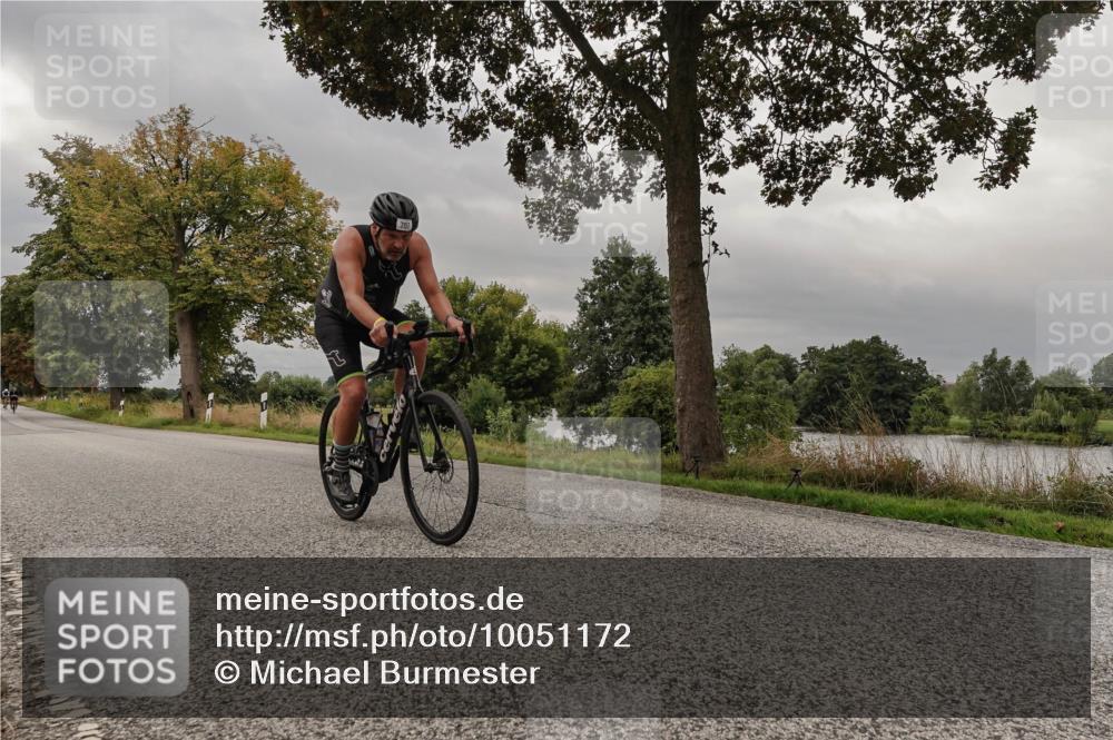 30.08.2026 - Elbe Triathlon Hamburg Michael Burmester http://msf.ph/oto/10051172 30.08.2026 10:12:07 Radfahren 400, 665, 698, 757 meine-sportfotos.de