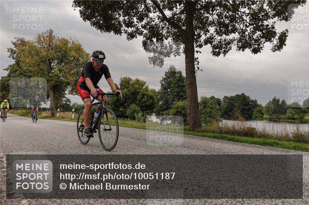30.08.2026 - Elbe Triathlon Hamburg Michael Burmester http://msf.ph/oto/10051187 30.08.2026 10:12:15 Radfahren 400, 488, 665, 698, 710, 853, 980 meine-sportfotos.de