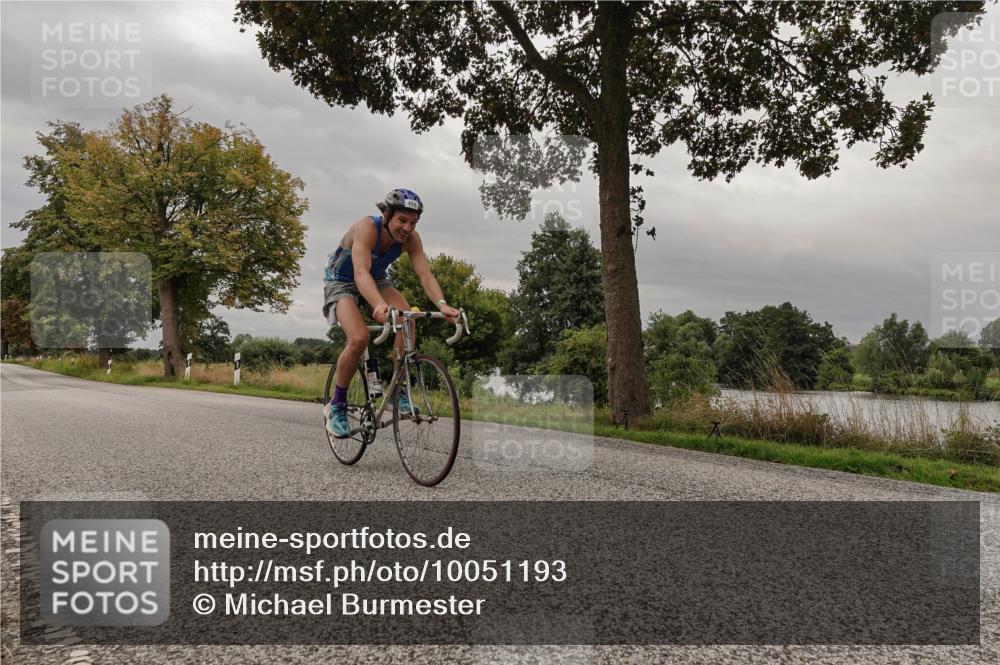 30.08.2026 - Elbe Triathlon Hamburg Michael Burmester http://msf.ph/oto/10051193 30.08.2026 10:12:21 Radfahren 488, 833, 902, 976 meine-sportfotos.de