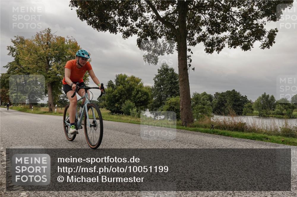 30.08.2026 - Elbe Triathlon Hamburg Michael Burmester http://msf.ph/oto/10051199 30.08.2026 10:12:28 Radfahren 437, 569, 734, 833, 902, 939, 976 meine-sportfotos.de