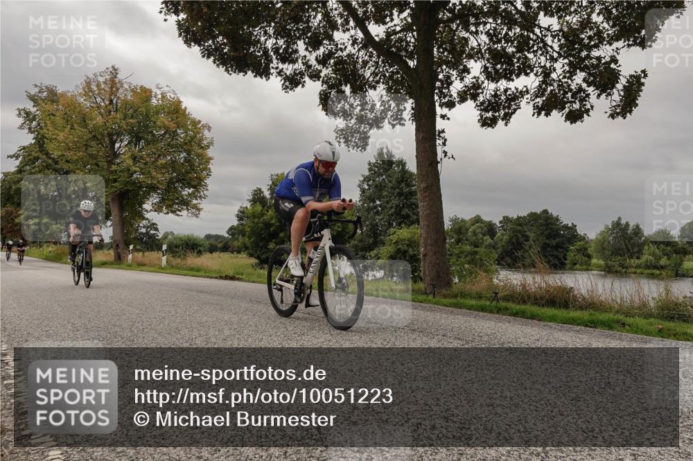 30.08.2026 - Elbe Triathlon Hamburg Michael Burmester http://msf.ph/oto/10051223 30.08.2026 10:12:56 Radfahren 441, 537, 657, 664, 669, 722, 728, 813, 872, 883 meine-sportfotos.de
