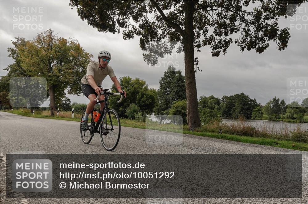 30.08.2026 - Elbe Triathlon Hamburg Michael Burmester http://msf.ph/oto/10051292 30.08.2026 10:13:45 Radfahren 604, 746 meine-sportfotos.de