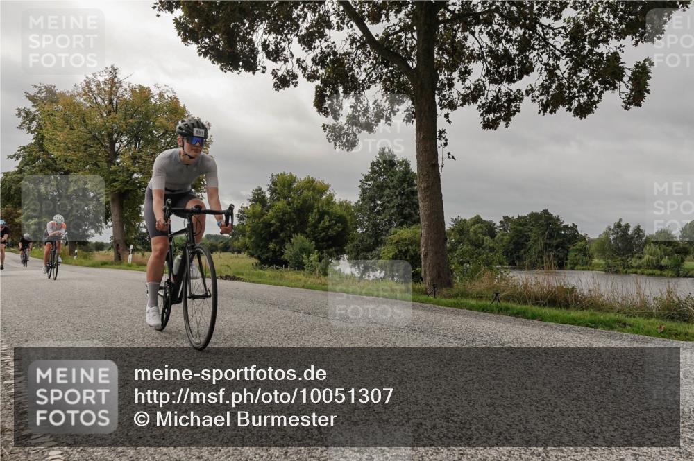 30.08.2026 - Elbe Triathlon Hamburg Michael Burmester http://msf.ph/oto/10051307 30.08.2026 10:14:00 Radfahren 585, 611, 612, 646, 799, 881, 886, 1896 meine-sportfotos.de