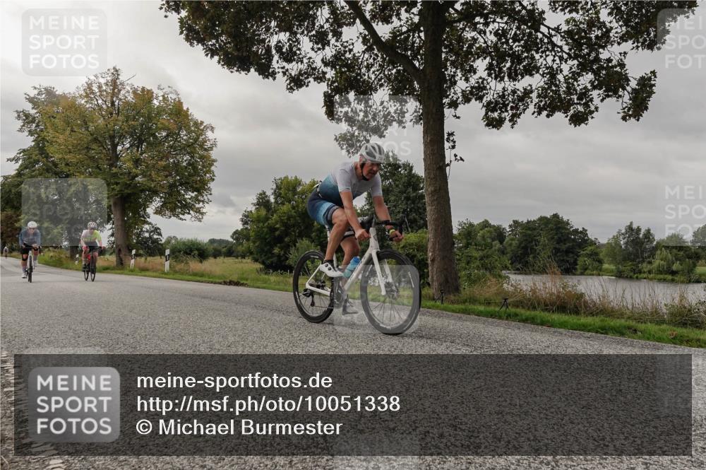 30.08.2026 - Elbe Triathlon Hamburg Michael Burmester http://msf.ph/oto/10051338 30.08.2026 10:14:30 Radfahren 506, 750, 803, 932, 944 meine-sportfotos.de