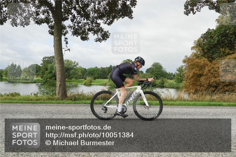 30.08.2026 - Elbe Triathlon Hamburg Michael Burmester http://msf.ph/oto/10051384 30.08.2026 09:55:20 Radfahren 457, 488, 528, 628, 633, 933, 939, 961, 967, 967 meine-sportfotos.de