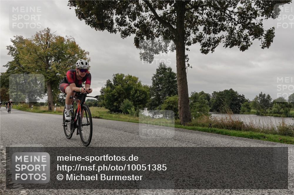 30.08.2026 - Elbe Triathlon Hamburg Michael Burmester http://msf.ph/oto/10051385 30.08.2026 10:15:11 Radfahren 577, 667, 891, 898, 954 meine-sportfotos.de