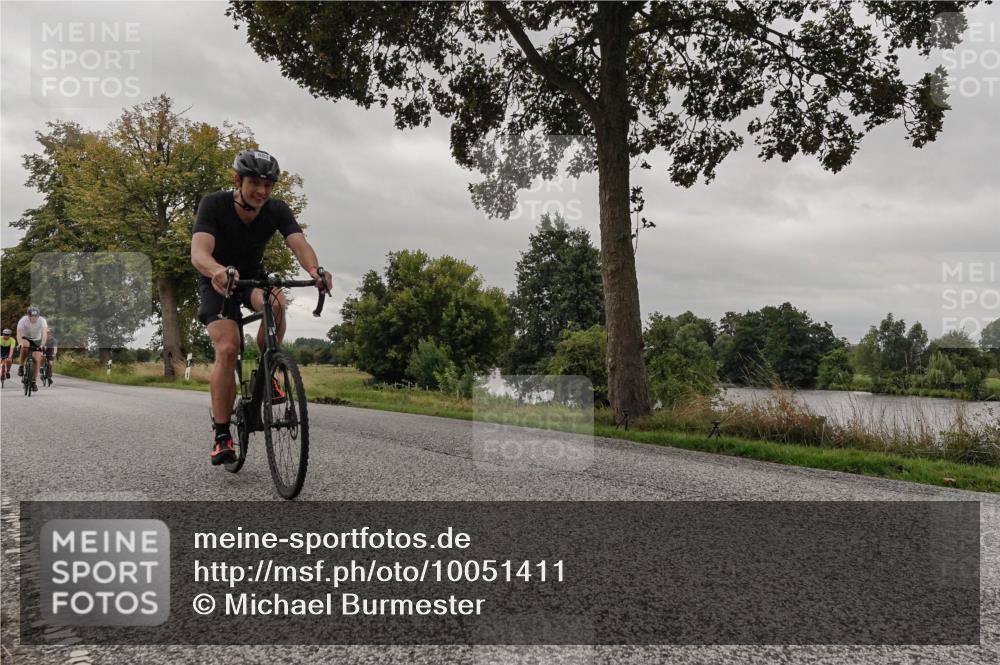 30.08.2026 - Elbe Triathlon Hamburg Michael Burmester http://msf.ph/oto/10051411 30.08.2026 10:15:38 Radfahren 403, 579, 580, 603 meine-sportfotos.de