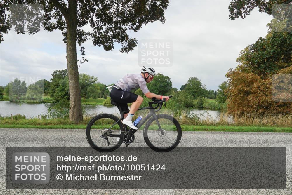 30.08.2026 - Elbe Triathlon Hamburg Michael Burmester http://msf.ph/oto/10051424 30.08.2026 09:55:46 Radfahren 352, 397, 479, 595, 621, 757, 820, 843 meine-sportfotos.de