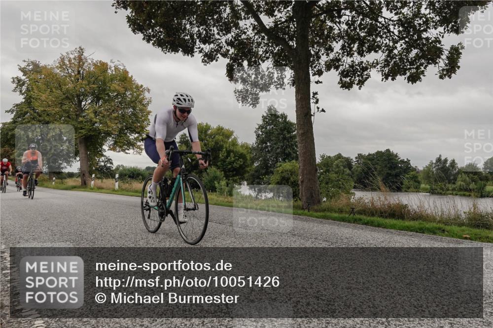 30.08.2026 - Elbe Triathlon Hamburg Michael Burmester http://msf.ph/oto/10051426 30.08.2026 10:15:53 Radfahren 605, 675, 700, 737, 751 meine-sportfotos.de