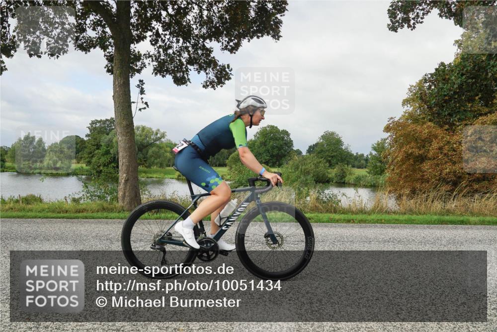 30.08.2026 - Elbe Triathlon Hamburg Michael Burmester http://msf.ph/oto/10051434 30.08.2026 09:55:48 Radfahren 352, 397, 479, 595, 621, 757, 820, 843, 872 meine-sportfotos.de