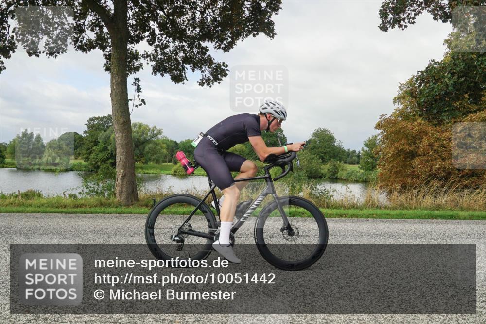 30.08.2026 - Elbe Triathlon Hamburg Michael Burmester http://msf.ph/oto/10051442 30.08.2026 09:55:52 Radfahren 352, 397, 410, 437, 576, 820, 843, 872 meine-sportfotos.de