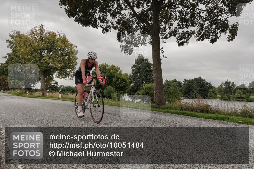 30.08.2026 - Elbe Triathlon Hamburg Michael Burmester http://msf.ph/oto/10051484 30.08.2026 10:16:34 Radfahren 820, 869, 938 meine-sportfotos.de
