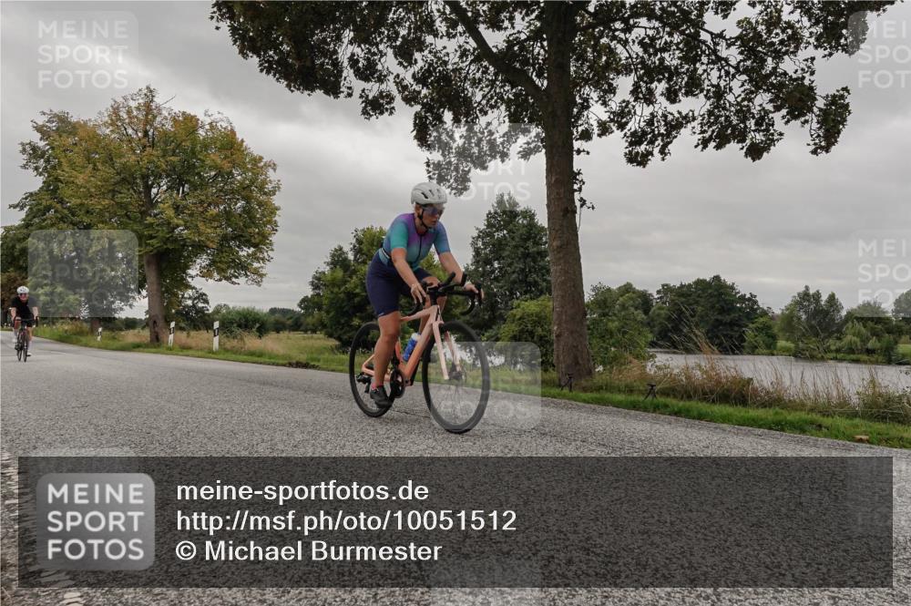 30.08.2026 - Elbe Triathlon Hamburg Michael Burmester http://msf.ph/oto/10051512 30.08.2026 10:17:11 Radfahren 546, 802, 826, 866, 947 meine-sportfotos.de