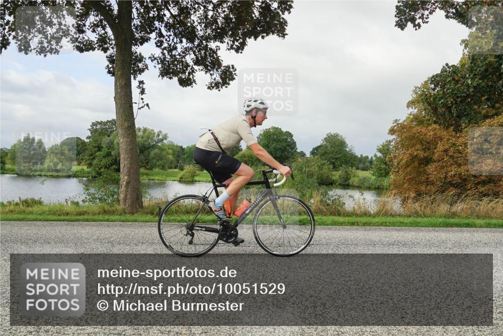 30.08.2026 - Elbe Triathlon Hamburg Michael Burmester http://msf.ph/oto/10051529 30.08.2026 09:57:00 Radfahren 604, 612, 613, 720, 726, 741, 962 meine-sportfotos.de