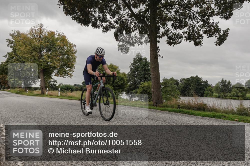 30.08.2026 - Elbe Triathlon Hamburg Michael Burmester http://msf.ph/oto/10051558 30.08.2026 10:17:46 Radfahren 697, 940 meine-sportfotos.de