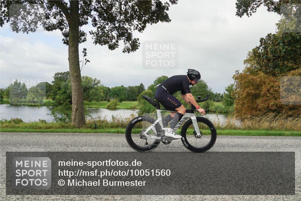 30.08.2026 - Elbe Triathlon Hamburg Michael Burmester http://msf.ph/oto/10051560 30.08.2026 09:57:22 Radfahren 261, 641, 658, 665, 678, 698, 747, 810, 887, 1896 meine-sportfotos.de
