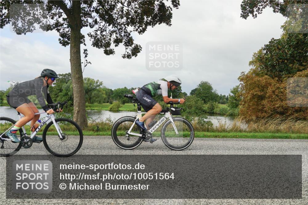 30.08.2026 - Elbe Triathlon Hamburg Michael Burmester http://msf.ph/oto/10051564 30.08.2026 09:57:24 Radfahren 261, 641, 658, 678, 698, 747, 810, 887, 1896 meine-sportfotos.de