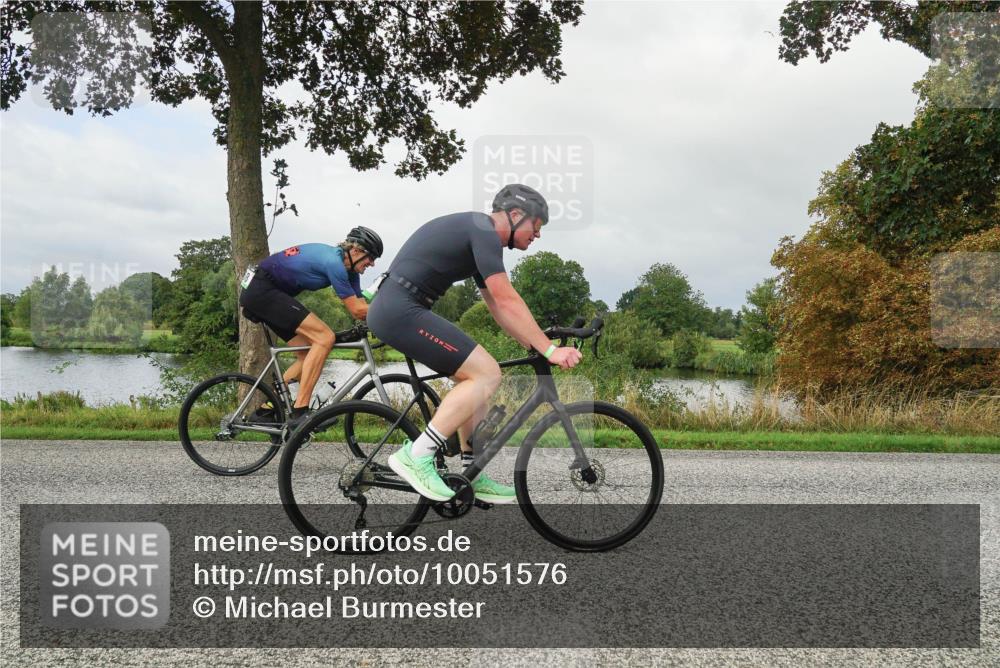 30.08.2026 - Elbe Triathlon Hamburg Michael Burmester http://msf.ph/oto/10051576 30.08.2026 09:57:34 Radfahren 413, 737, 768, 976 meine-sportfotos.de