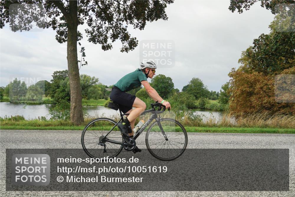 30.08.2026 - Elbe Triathlon Hamburg Michael Burmester http://msf.ph/oto/10051619 30.08.2026 09:58:08 Radfahren 403, 423, 590, 785, 897, 944 meine-sportfotos.de
