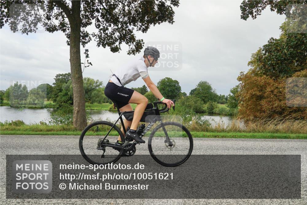30.08.2026 - Elbe Triathlon Hamburg Michael Burmester http://msf.ph/oto/10051621 30.08.2026 09:58:11 Radfahren 403, 404, 423, 429, 585, 590, 785, 897, 944 meine-sportfotos.de