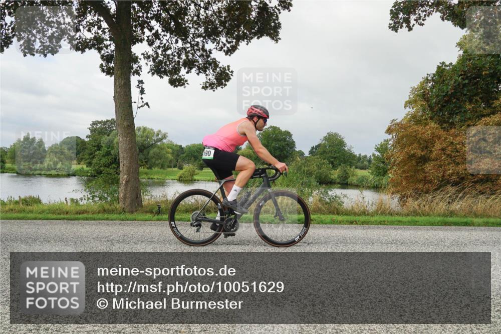 30.08.2026 - Elbe Triathlon Hamburg Michael Burmester http://msf.ph/oto/10051629 30.08.2026 09:58:15 Radfahren 404, 429, 585, 590, 785, 897 meine-sportfotos.de