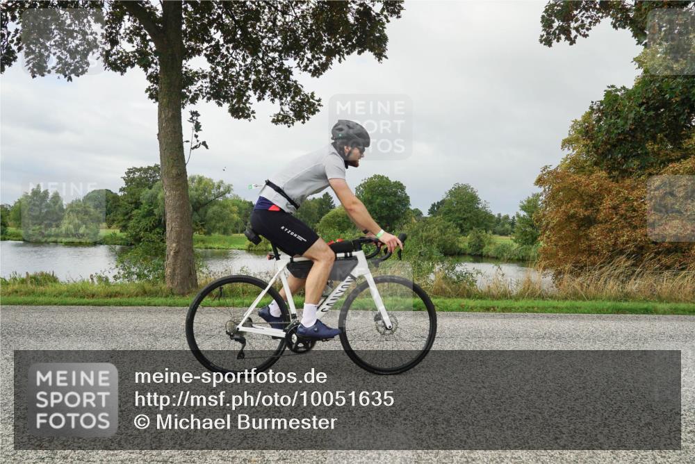 30.08.2026 - Elbe Triathlon Hamburg Michael Burmester http://msf.ph/oto/10051635 30.08.2026 09:58:16 Radfahren 404, 429, 585, 590, 603, 701, 722, 897 meine-sportfotos.de