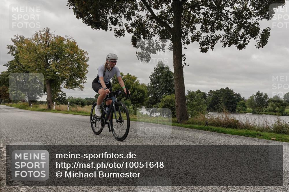 30.08.2026 - Elbe Triathlon Hamburg Michael Burmester http://msf.ph/oto/10051648 30.08.2026 10:19:34 Radfahren 893 meine-sportfotos.de