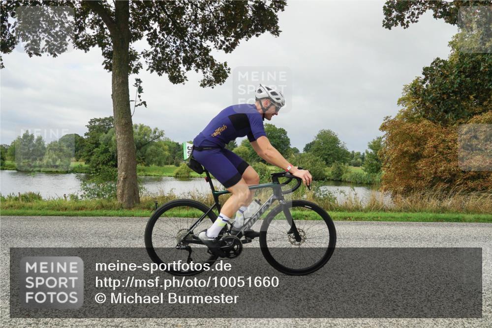 30.08.2026 - Elbe Triathlon Hamburg Michael Burmester http://msf.ph/oto/10051660 30.08.2026 09:58:32 Radfahren 417, 503, 506, 508, 607, 656, 779, 881 meine-sportfotos.de