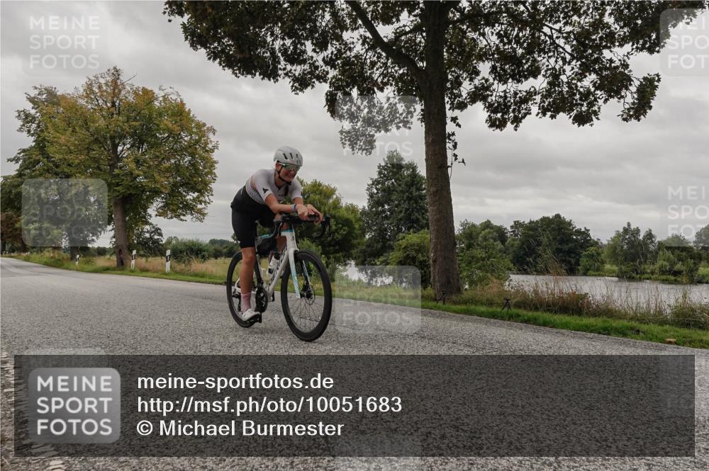 30.08.2026 - Elbe Triathlon Hamburg Michael Burmester http://msf.ph/oto/10051683 30.08.2026 10:20:30 Radfahren 659, 798, 862, 873 meine-sportfotos.de