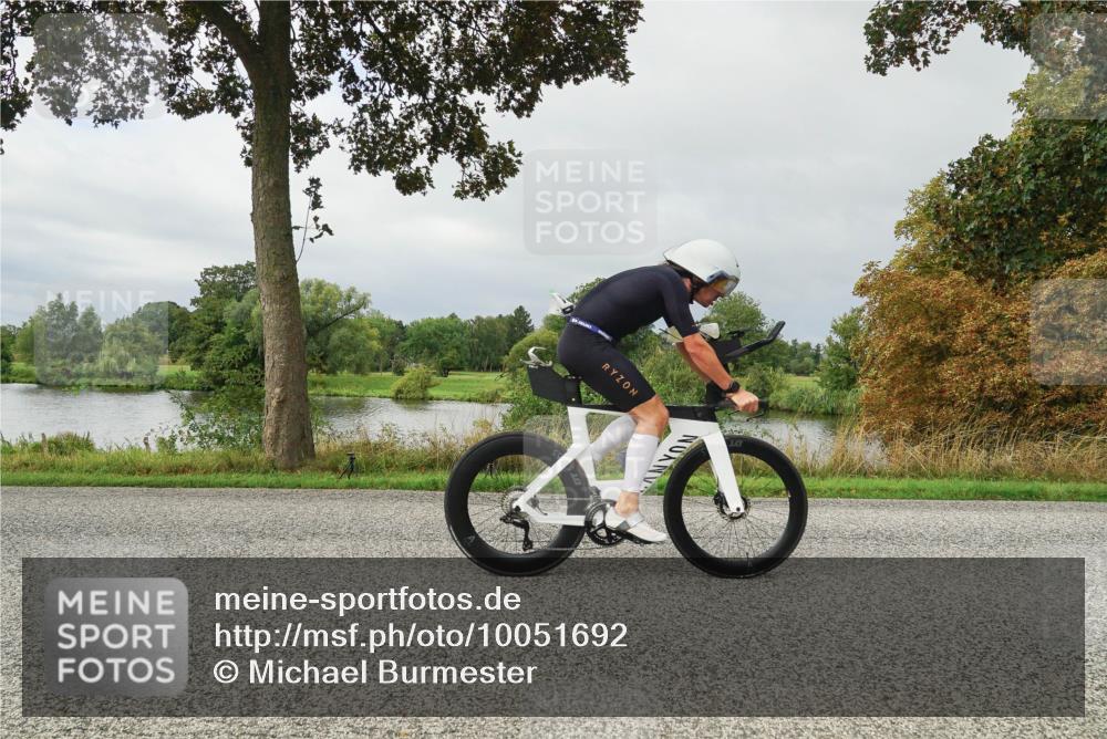 30.08.2026 - Elbe Triathlon Hamburg Michael Burmester http://msf.ph/oto/10051692 30.08.2026 09:59:00 Radfahren 299, 409, 605, 664, 691, 718 meine-sportfotos.de