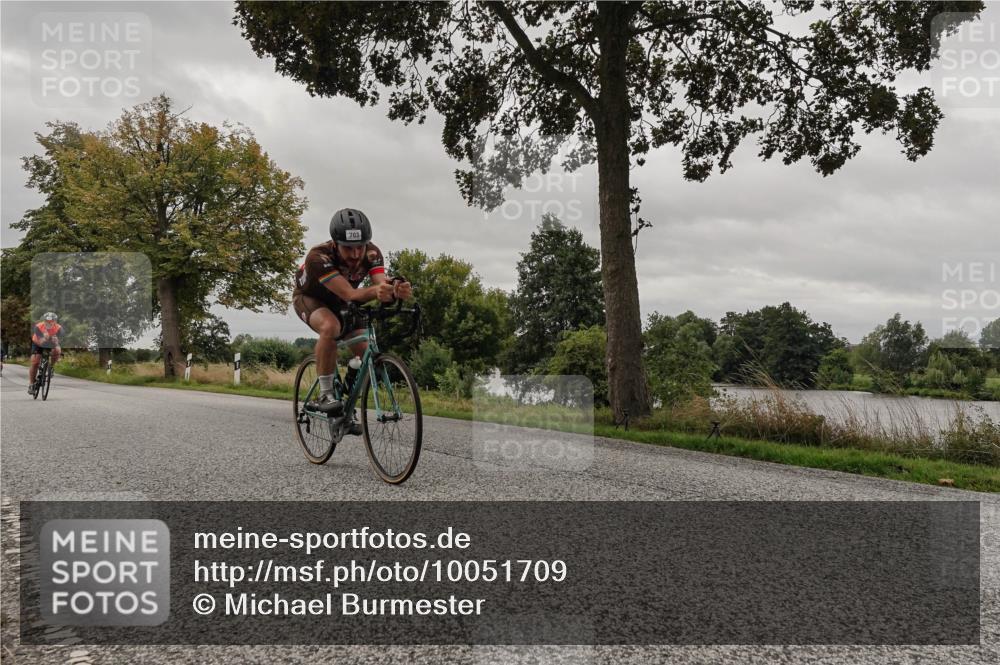30.08.2026 - Elbe Triathlon Hamburg Michael Burmester http://msf.ph/oto/10051709 30.08.2026 10:21:09 Radfahren 553, 635, 703, 786, 805 meine-sportfotos.de